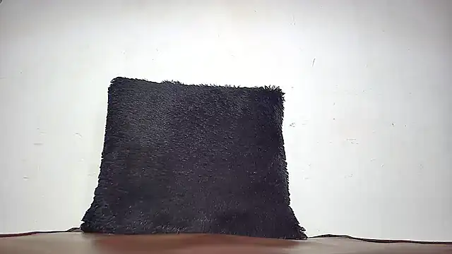 IsaXander743 online show from November 2025 12:59:02 AM