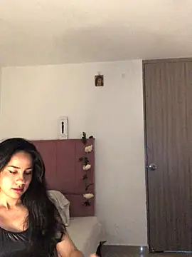 Snapshot of SelinaCatt_ chatting on September 2025 11:11:01 PM SelinaCatt  online show from September 2025 11:11:01 PM