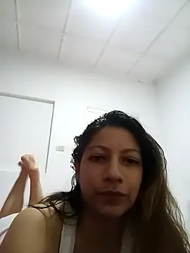 Lisa Louis online show from October 2025 04:53:02 PM