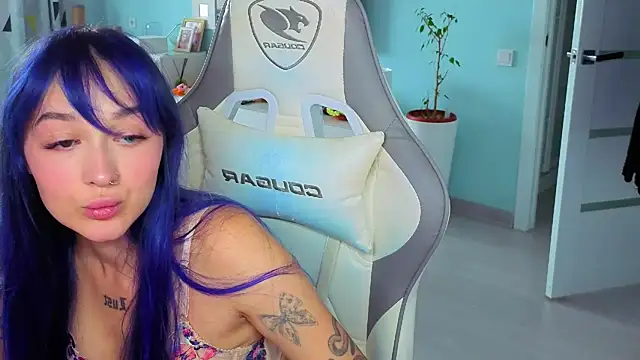 Snapshot of Im_suka chatting on July 2026 04:17:02 AM Im suka online show from July 2026 04:17:02 AM