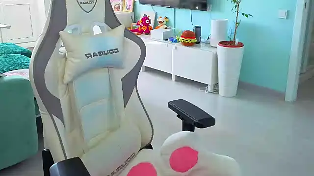 Im suka online show from March 2026 04:47:02 AM