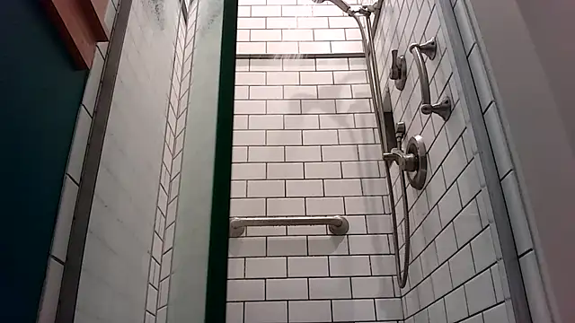 Snapshot of LEVIATHANX666 chatting on February 2026 05:02:01 PM LEVIATHANX666 online show from February 2026 05:02:01 PM