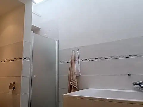 Wilsonn86 online show from November 2025 09:31:02 AM