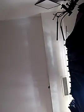 Wilsonn86 online show from November 2025 09:26:02 AM