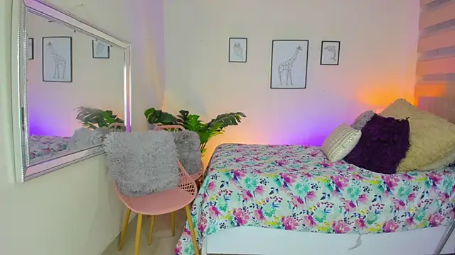 LusyKitty online show from September 2025 03:04:01 PM