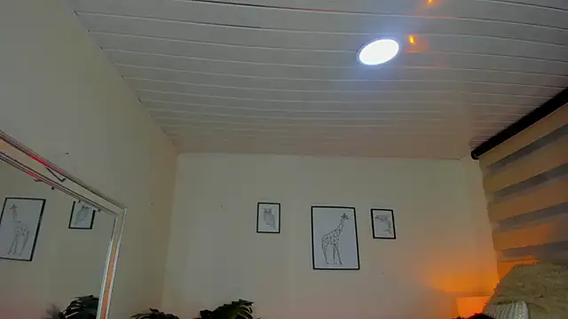 LusyKitty online show from September 2025 02:38:02 PM