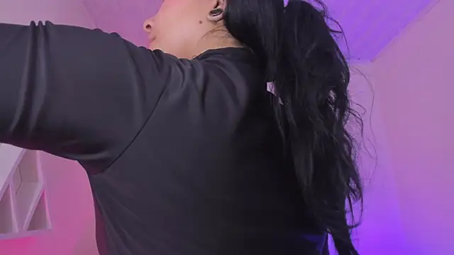 LusyKitty online show from October 2025 04:26:02 PM