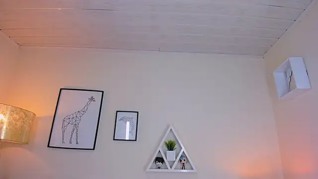 LusyKitty online show from November 2025 02:50:01 PM