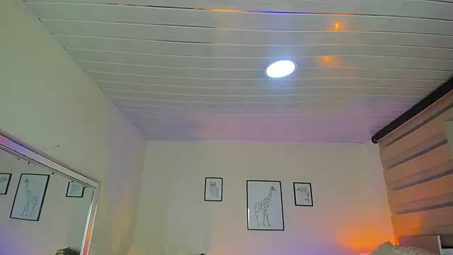 LusyKitty online show from October 2025 04:08:02 PM