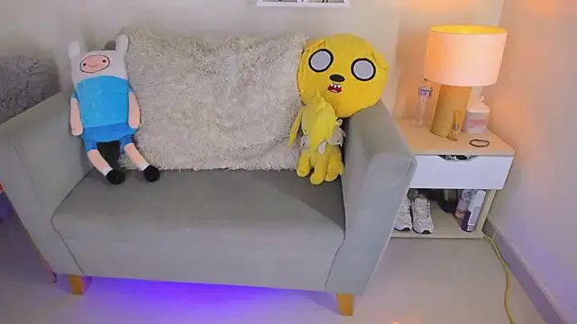 LusyKitty online show from November 2025 03:05:01 PM