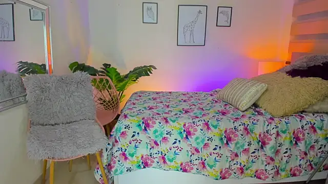 LusyKitty online show from September 2025 03:24:02 PM