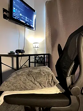 Snapshot of ErosVale chatting on November 2025 11:48:01 AM ErosVale online show from November 2025 11:48:01 AM