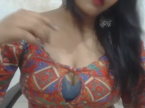 Snapshot of POOJA_199 chatting on June 2026 06:52:02 AM POOJA 199 online show from June 2026 06:52:02 AM