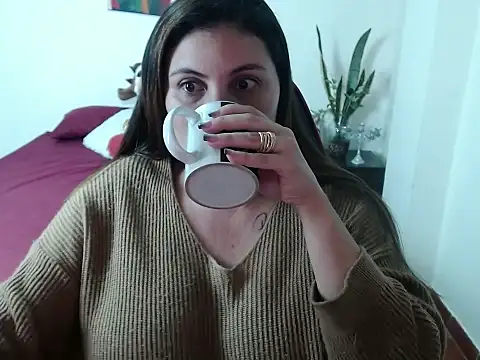 Secret Bella online show from September 2025 11:20:02 AM