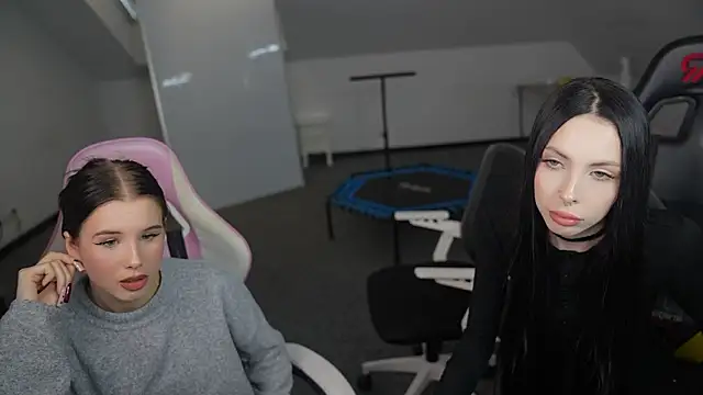 VivianSweet  online show from March 2026 03:34:01 PM