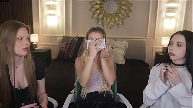 VivianSweet  online show from April 2026 10:42:02 AM