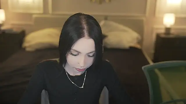 VivianSweet  online show from April 2026 10:39:01 AM