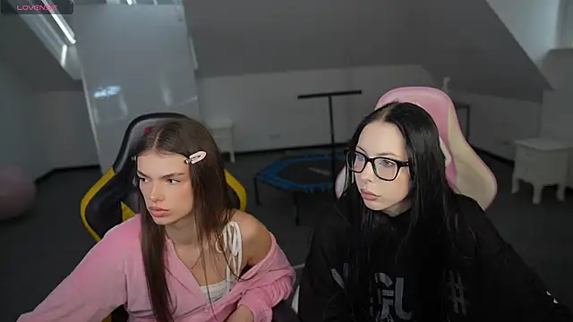 VivianSweet  online show from March 2026 11:27:02 AM