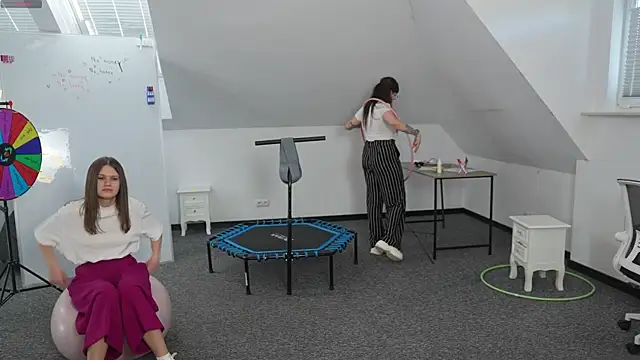 VivianSweet  online show from April 2026 12:29:02 PM