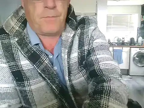 hefin18 online show from January 2025 12:37:01 PM