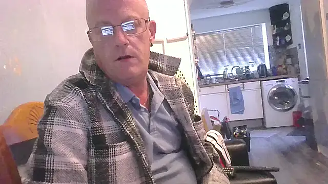 hefin18 online show from February 2025 04:55:01 PM
