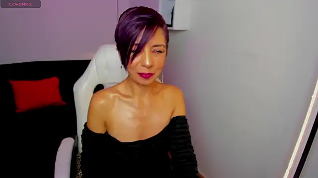 Trinityy   online show from April 2026 07:42:02 PM