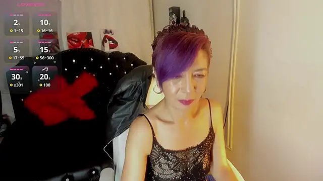 Trinityy   online show from September 2025 06:40:01 PM