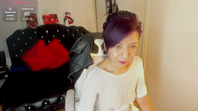 Trinityy   online show from September 2025 07:15:02 PM