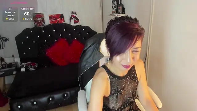 Trinityy   online show from September 2025 07:09:02 PM