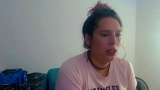 Snapshot of samanthaa_hot_ chatting on January 2026 10:57:01 PM samanthaa hot online show from January 2026 10:57:01 PM