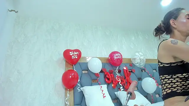 Snapshot of crystal_sm chatting on February 2026 03:07:02 AM crystal sm online show from February 2026 03:07:02 AM