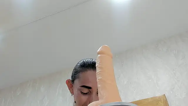 Snapshot of crystal_sm chatting on April 2026 03:08:01 AM crystal sm online show from April 2026 03:08:01 AM