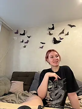 Hera Mark online show from October 2025 04:14:01 AM