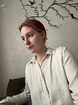 Hera Mark online show from November 2025 05:00:02 AM