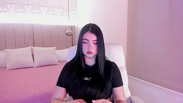 Snapshot of Sweety_Nicole_ chatting on May 2026 02:25:02 PM Sweety Nicole online show from May 2026 02:25:02 PM
