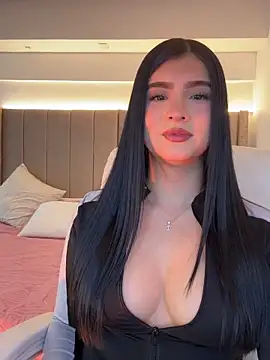 Sweety Nicole  online show from May 2026 06:16:01 PM