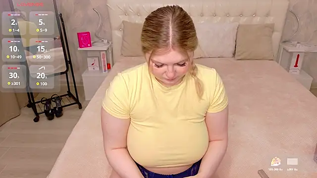 Snapshot of AmeliaDiamond chatting on November 2025 07:03:03 PM AmeliaDiamond online show from November 2025 07:03:03 PM