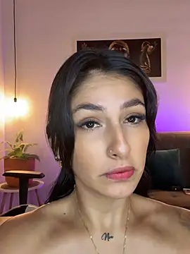 SOY NOOA online show from April 2026 01:01:01 PM