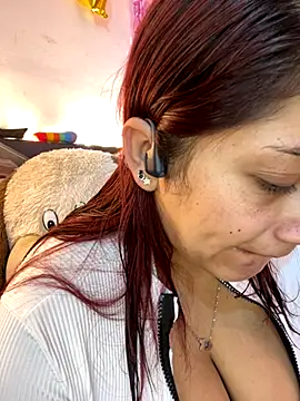 Nicol V online show from November 2025 04:51:02 AM