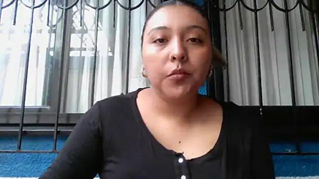 Snapshot of ALANA_150 chatting on May 2026 02:33:02 PM ALANA 150 online show from May 2026 02:33:02 PM