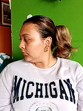 Snapshot of ALANA_150 chatting on September 2025 01:58:02 PM ALANA 150 online show from September 2025 01:58:02 PM