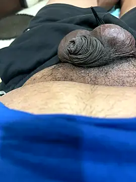 Snapshot of yourchubbyboy chatting on November 2025 10:08:02 PM yourchubbyboy online show from November 2025 10:08:02 PM