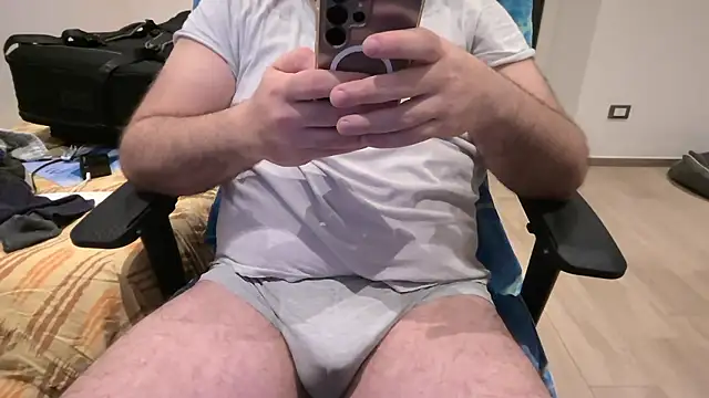 fabi0xx2 online show from January 2026 08:05:01 PM