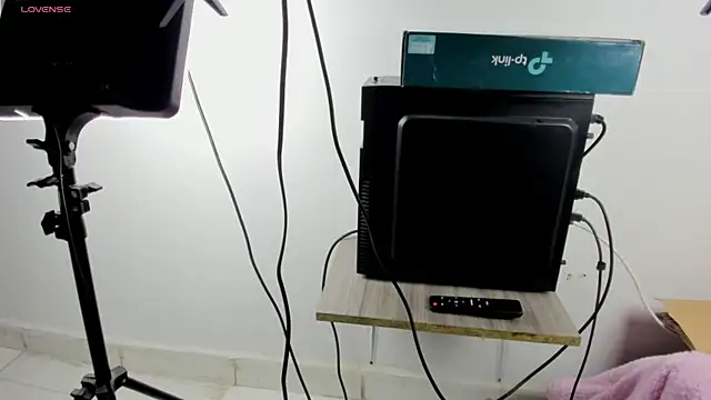 Lady miss    online show from October 2025 03:00:01 PM