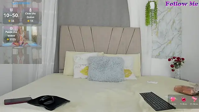 Lady miss    online show from February 2026 11:54:02 AM