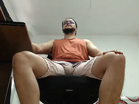 cloudsxxx online show from January 2026 02:12:01 PM