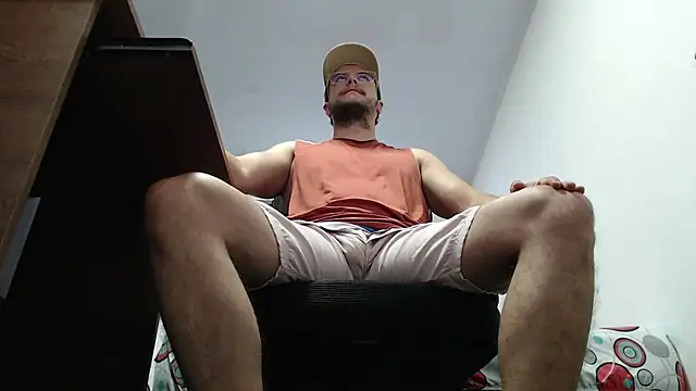 Snapshot of cloudsxxx chatting on September 2025 02:23:02 PM cloudsxxx online show from September 2025 02:23:02 PM