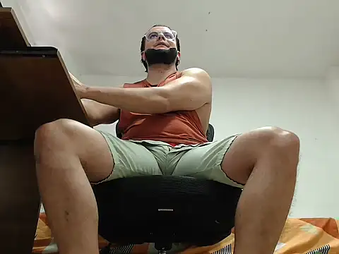 cloudsxxx online show from April 2026 02:12:01 PM