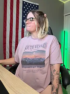 Charlies world online show from May 2026 05:44:02 PM