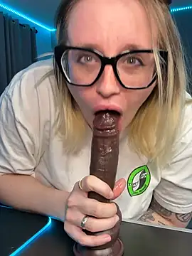 Charlies world online show from February 2026 06:19:02 AM